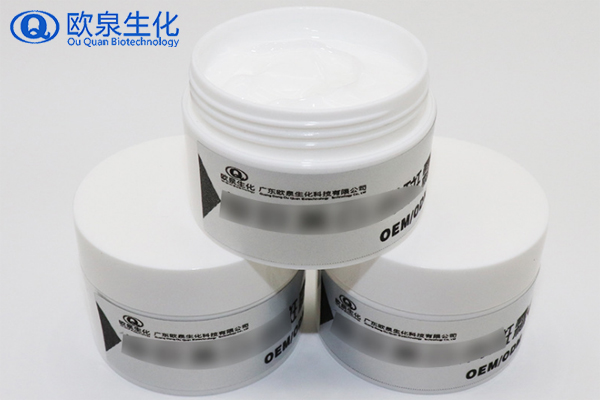 祛斑廠家:導(dǎo)致肌膚長斑的原因有哪些？